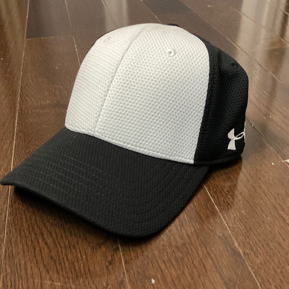 Under Armour fitted hat